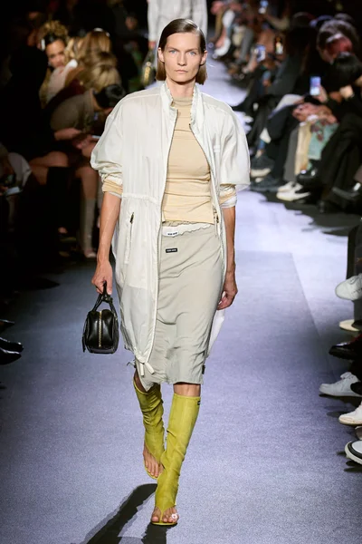 Look 6